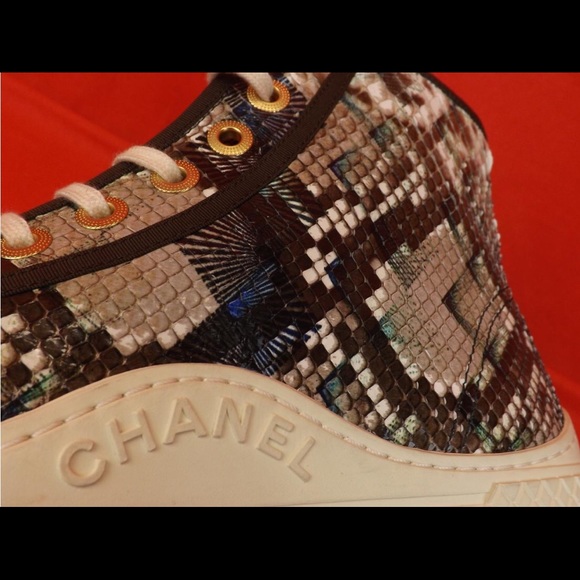 NIB CHANEL GREEN BROWN PYTHON LEATHER HI SNEAKERS - Picture 6 of 8